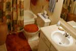 Une salle de bain propre